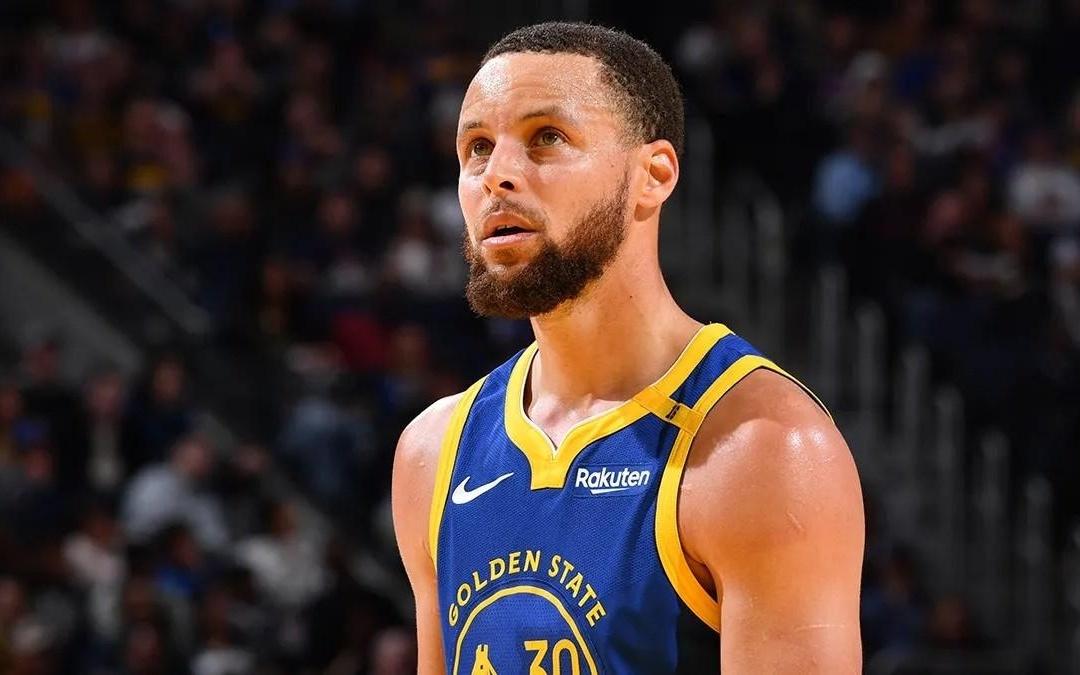 过去9场勇士用了9套首发，库里：没有球队常态如此还能成功