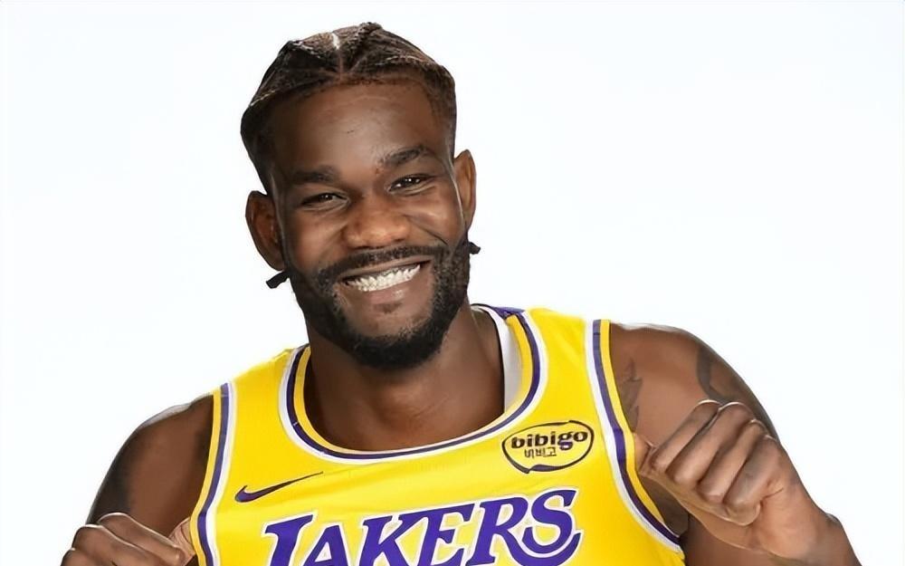 没艾顿真不行！攻守全是战术核心，雷迪克谈伤情未给出具体动态！