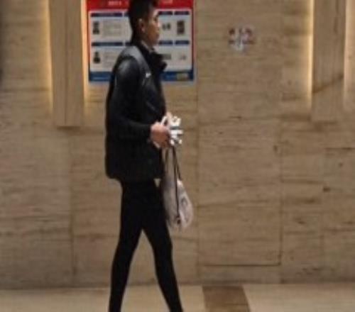 记者：昨天马镇随玉昆队到达上海 无法出战下一轮联赛