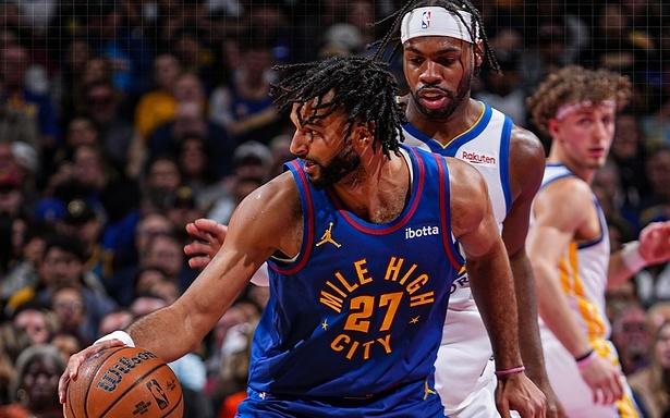 勇士25分惨败掘金，约基奇26+9+9轻松三节打卡！一战看清四大球星