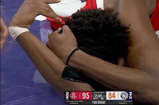 无杜兰特火箭4人组轰85分射日：阿门拼到受伤准三双奇兵22+6三分