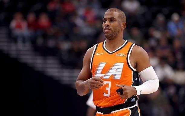 ESPN：快船抵触保罗的领袖职责输球后保罗组织复盘但没人理他