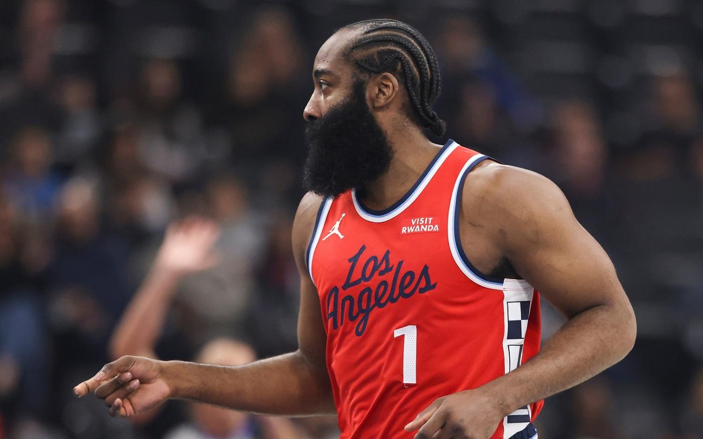 下半场8中1状态全无！哈登23+11+7又背锅快船遭逆转吞三连败