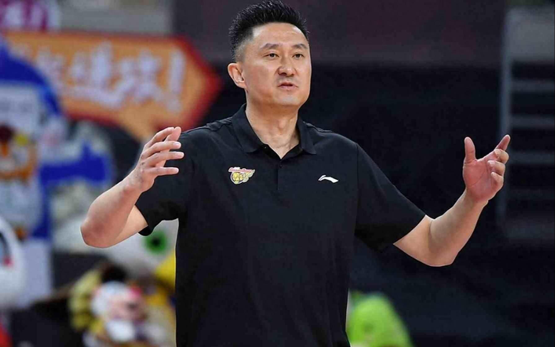 广厦赢球不靠外援，广东慌了，体系战才刚开打