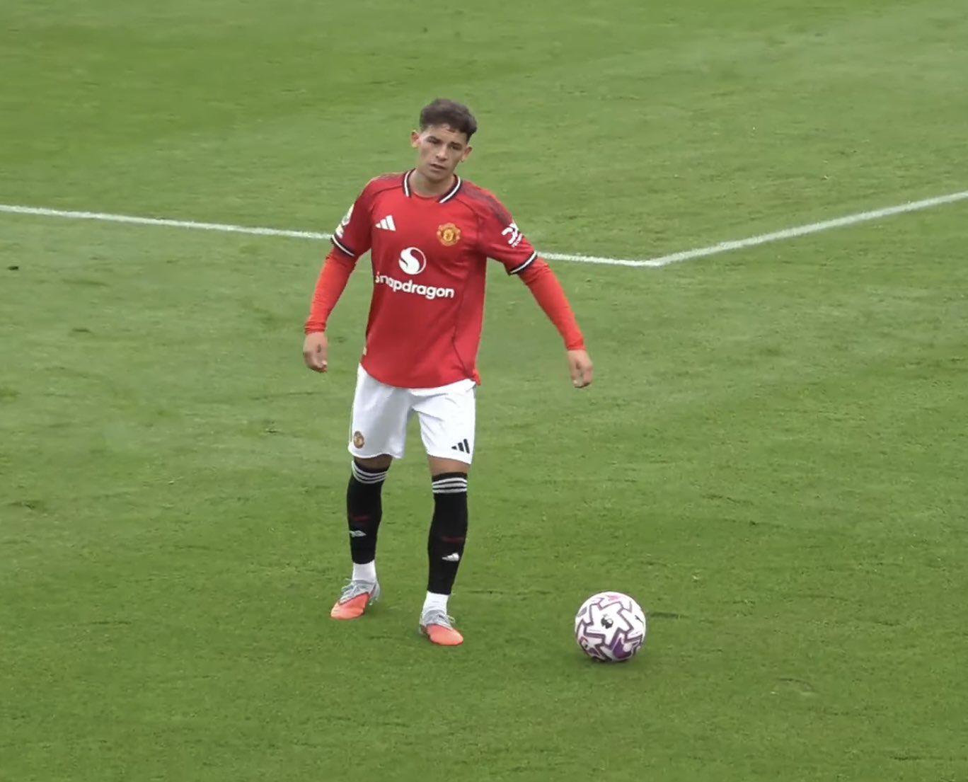 阿莫林改革训练激活曼联！青训福登圣诞或首秀，已成马奎尔小弟