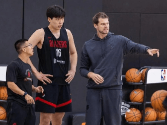 巴西主帅一上任，先给杨瀚森打了个叉