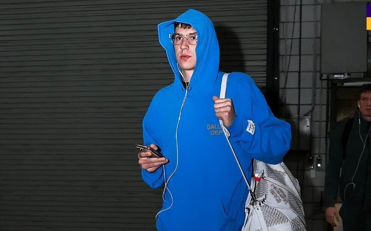 湖人胜开拓者！艾顿+八村垒轰57分，替补2奇兵，拉拉维亚仍全面