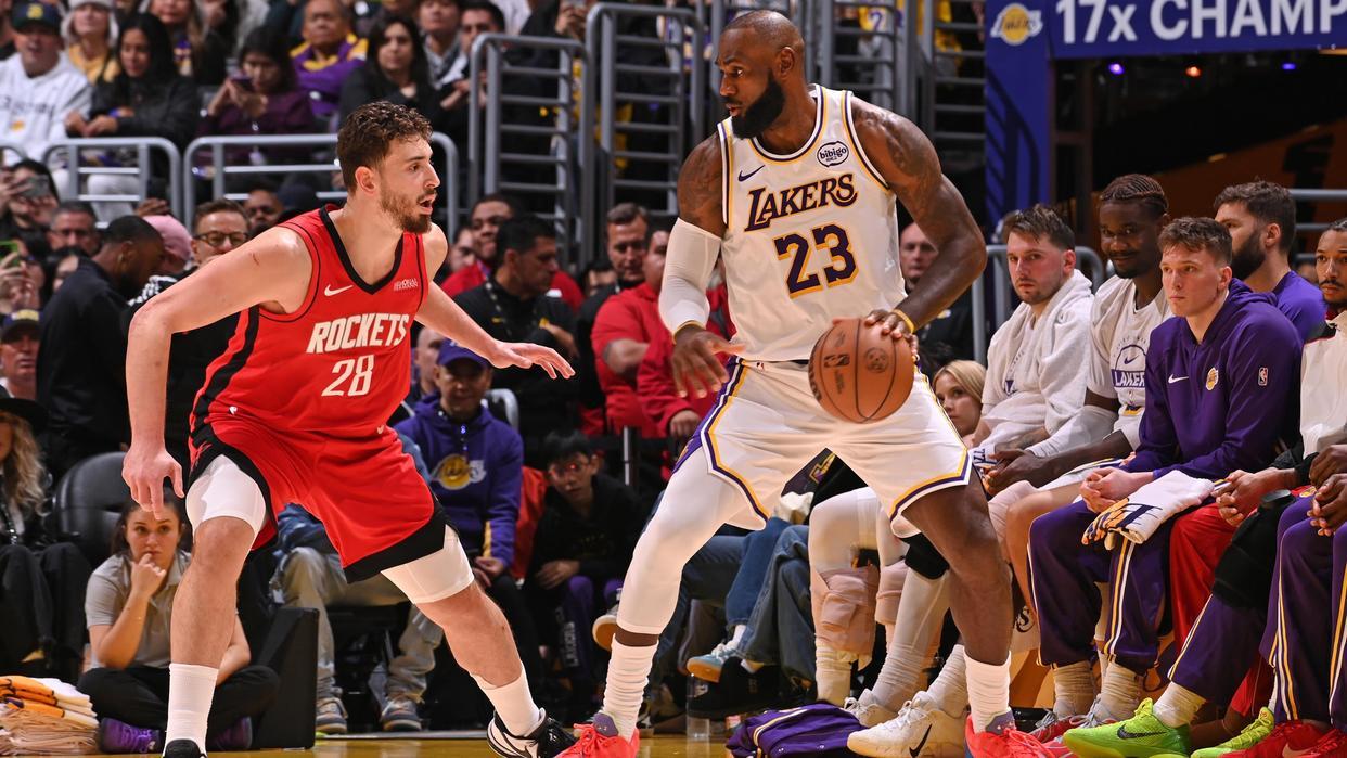 詹姆斯创耻辱纪录，火箭完胜！杜兰特、阿门爆发，伊森、申京立功