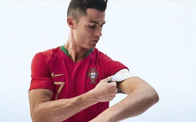 阿斯：C罗因在国家队最近一场比赛停赛，因此投票权被交给B席