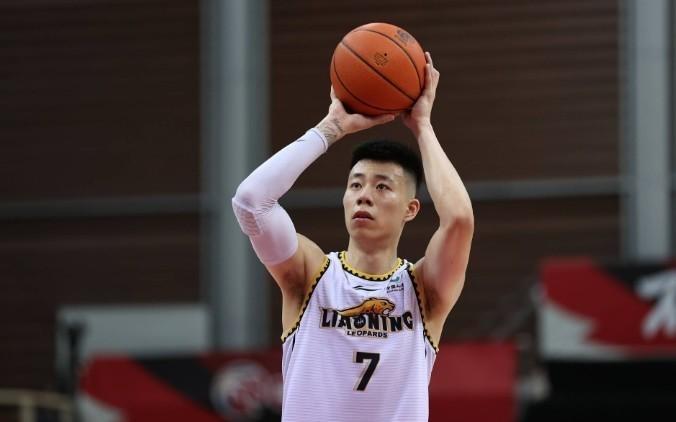 没有全运会任务！媒体人：张镇麟留在上海男篮配练