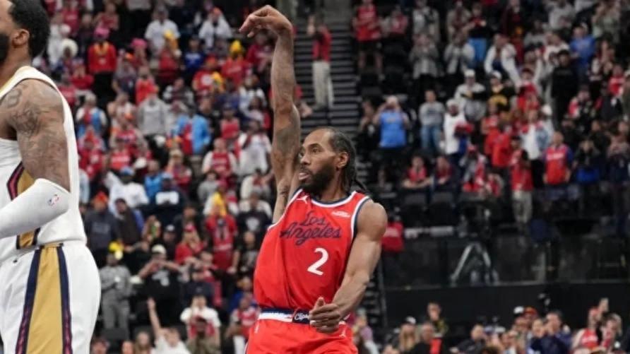 全员健康迎战热火！旧将鲍威尔或缺席，泰伦卢：我要搞清楚轮换