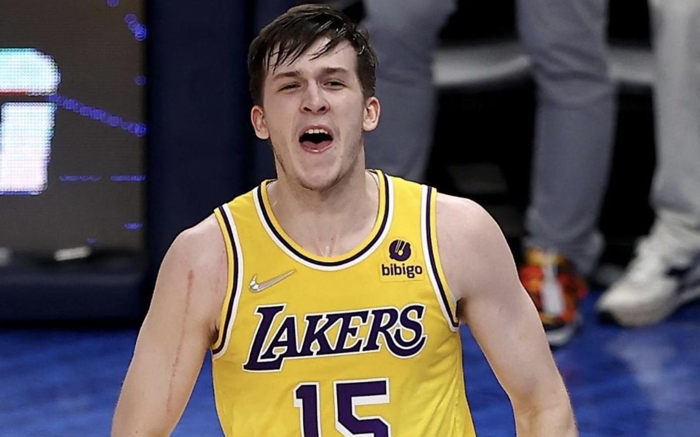 里夫斯：即使詹姆斯和东契奇在场上，我也一直肩负着巨大责任