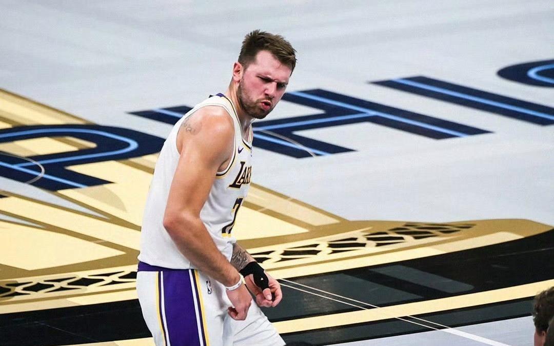 轰44+12+6！东契奇复出，湖人大胜灰熊这一战！我认清了5个现实