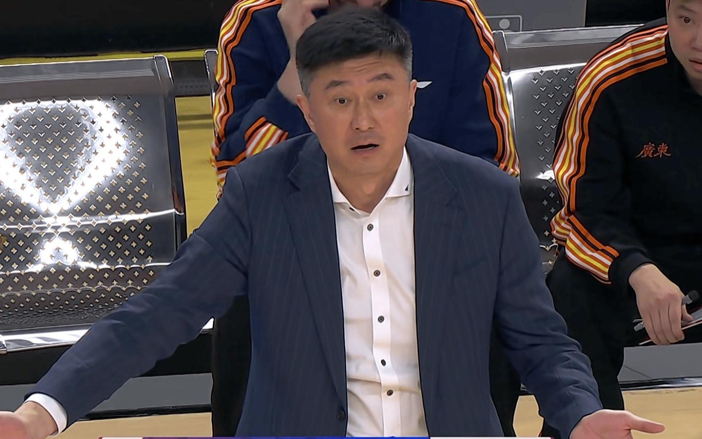 广东3消息！徐昕深夜回击杜锋，陈家政伤情更新，张皓嘉被放弃