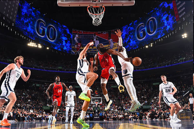 快船遭灰熊逆转近14战仅2胜！替补仅15分小卡轰39分仍带不动