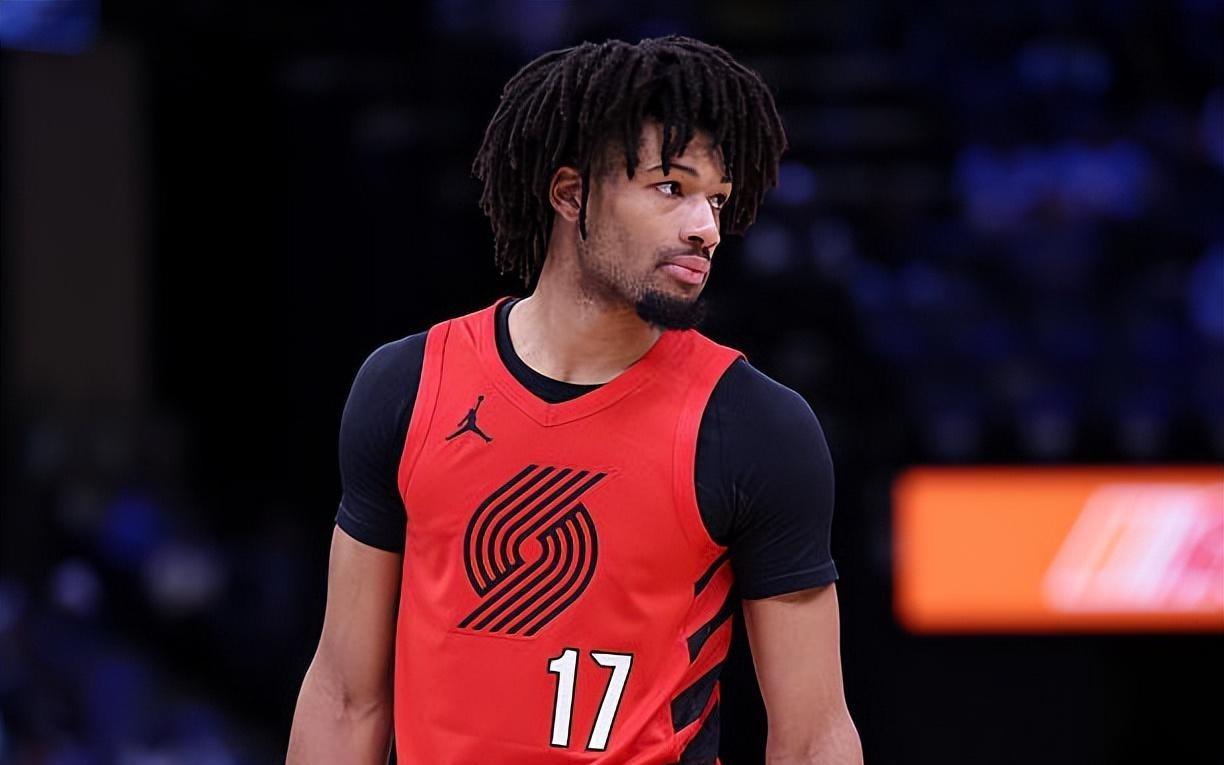 得分能力确实不错，但开拓者后场新星在其他方面的能力都很糟糕