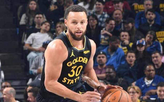 库里刷爆纪录轰38分+9记三分，格兰特8中0躺赢，开拓者双杀勇士