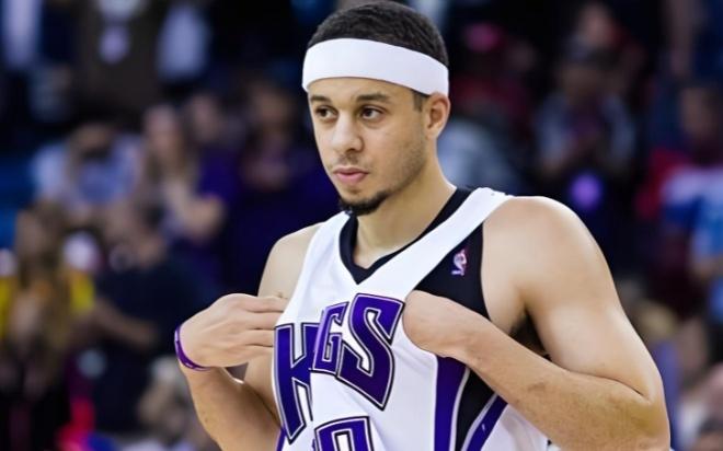 走好自己的路：斯蒂芬背后的人！